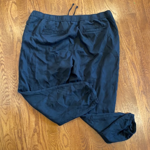 Maternity jogger pants - Picture 3 of 3